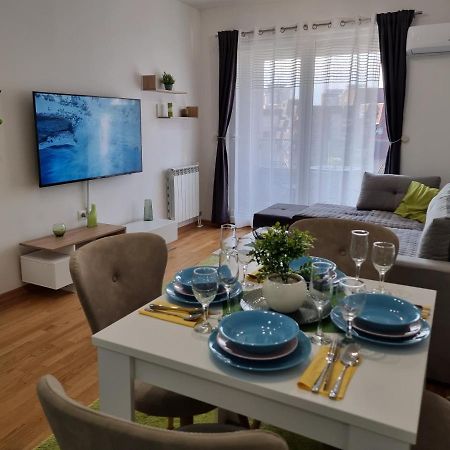Modern & Trendy Apartment スコピエ エクステリア 写真